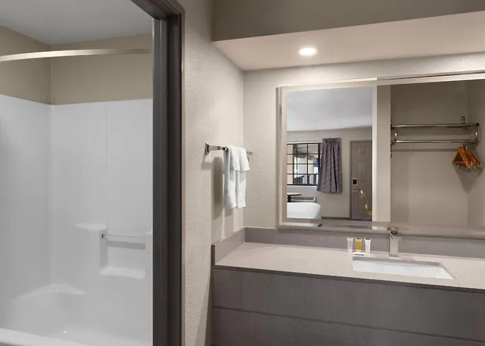Days By Wyndham Safford, Az Hotel